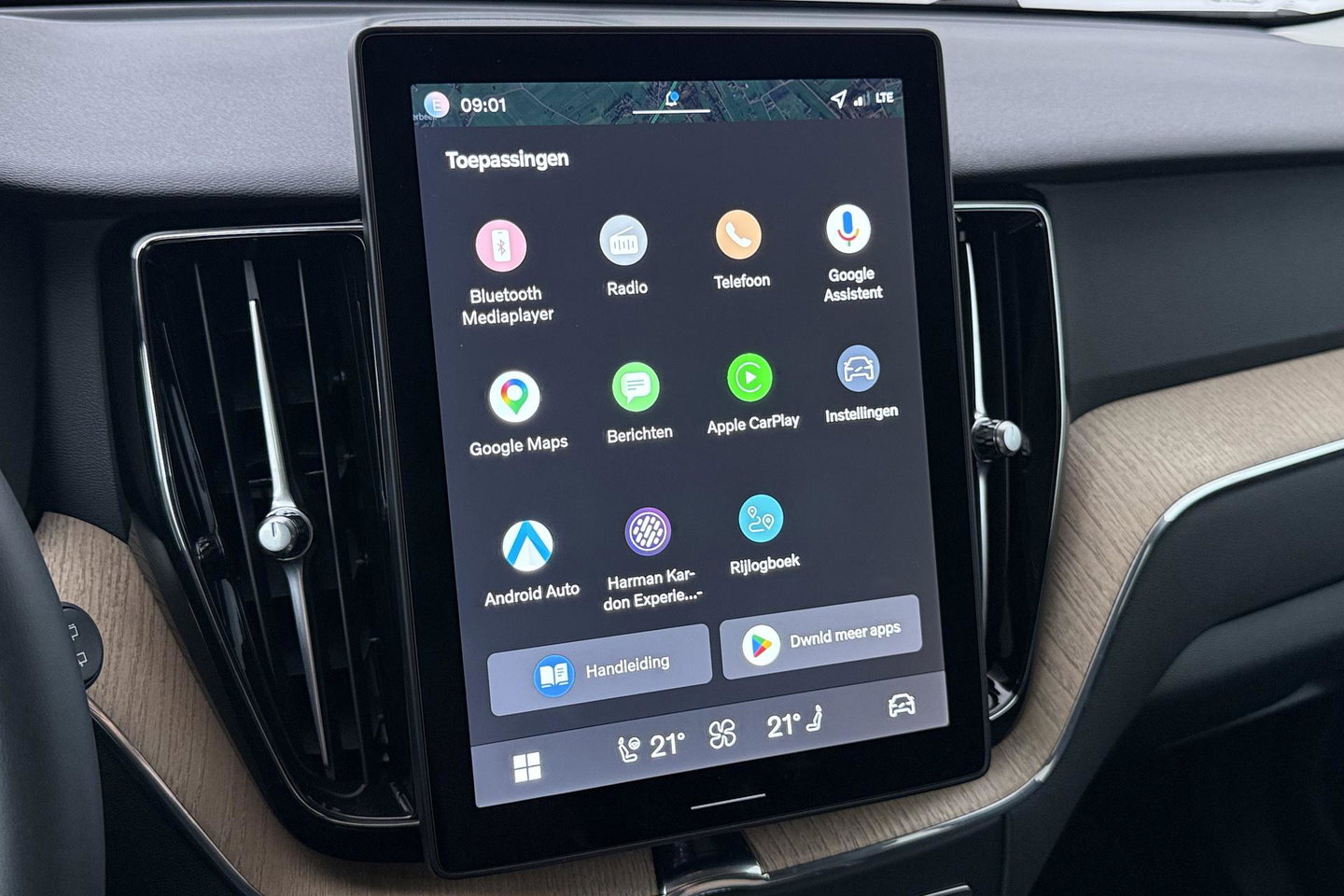 Volvo XC60 T8 Plug-in hybrid Plus Dark | ACC | Harman/Kardon | 360° Camera | Stoel+Stuurverwarming | BLIS | Memory
