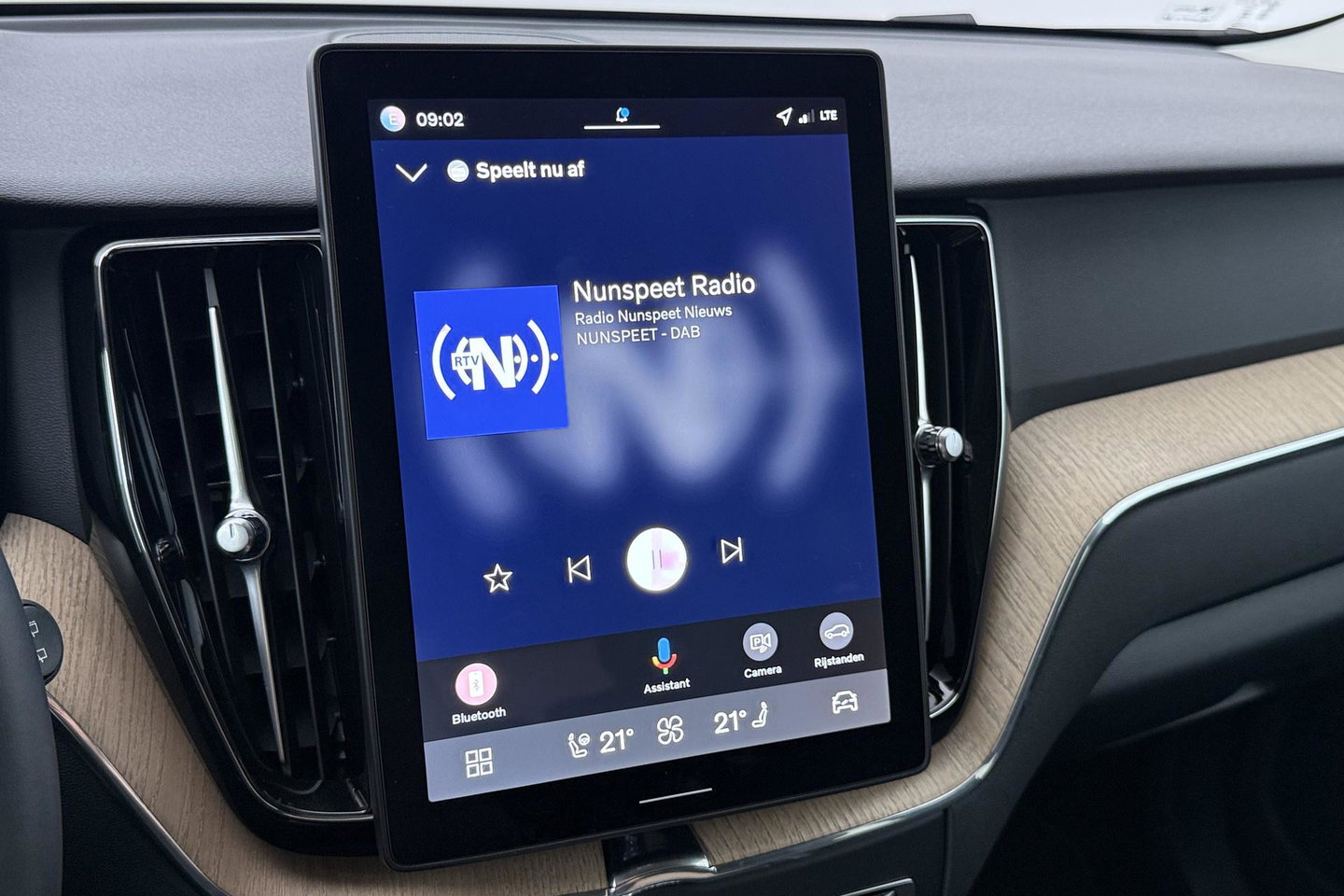 Volvo XC60 T8 Plug-in hybrid Plus Dark | ACC | Harman/Kardon | 360° Camera | Stoel+Stuurverwarming | BLIS | Memory