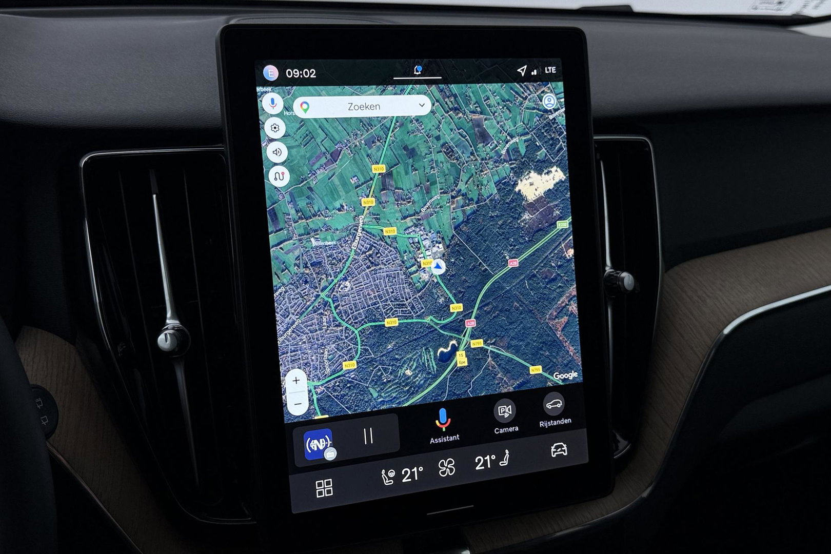 Volvo XC60 T8 Plug-in hybrid Plus Dark | ACC | Harman/Kardon | 360° Camera | Stoel+Stuurverwarming | BLIS | Memory