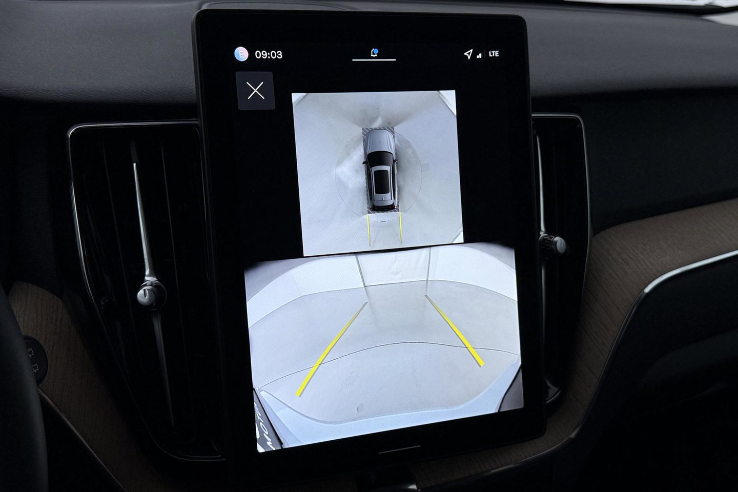 Volvo XC60 T8 Plug-in hybrid Plus Dark | ACC | Harman/Kardon | 360° Camera | Stoel+Stuurverwarming | BLIS | Memory