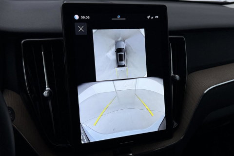 Volvo XC60 T8 Plug-in hybrid Plus Dark | ACC | Harman/Kardon | 360° Camera | Stoel+Stuurverwarming | BLIS | Memory
