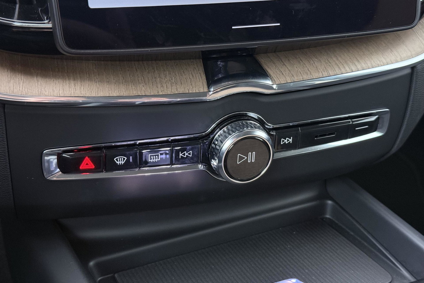Volvo XC60 T8 Plug-in hybrid Plus Dark | ACC | Harman/Kardon | 360° Camera | Stoel+Stuurverwarming | BLIS | Memory