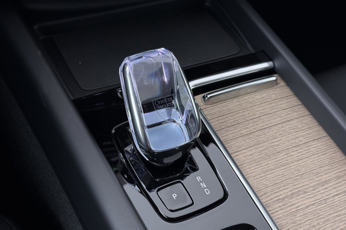 Volvo XC60 T8 Plug-in hybrid Plus Dark | ACC | Harman/Kardon | 360° Camera | Stoel+Stuurverwarming | BLIS | Memory
