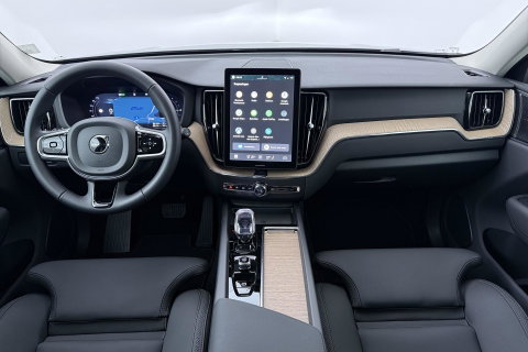 Volvo XC60 T8 Plug-in hybrid Plus Dark | ACC | Harman/Kardon | 360° Camera | Stoel+Stuurverwarming | BLIS | Memory