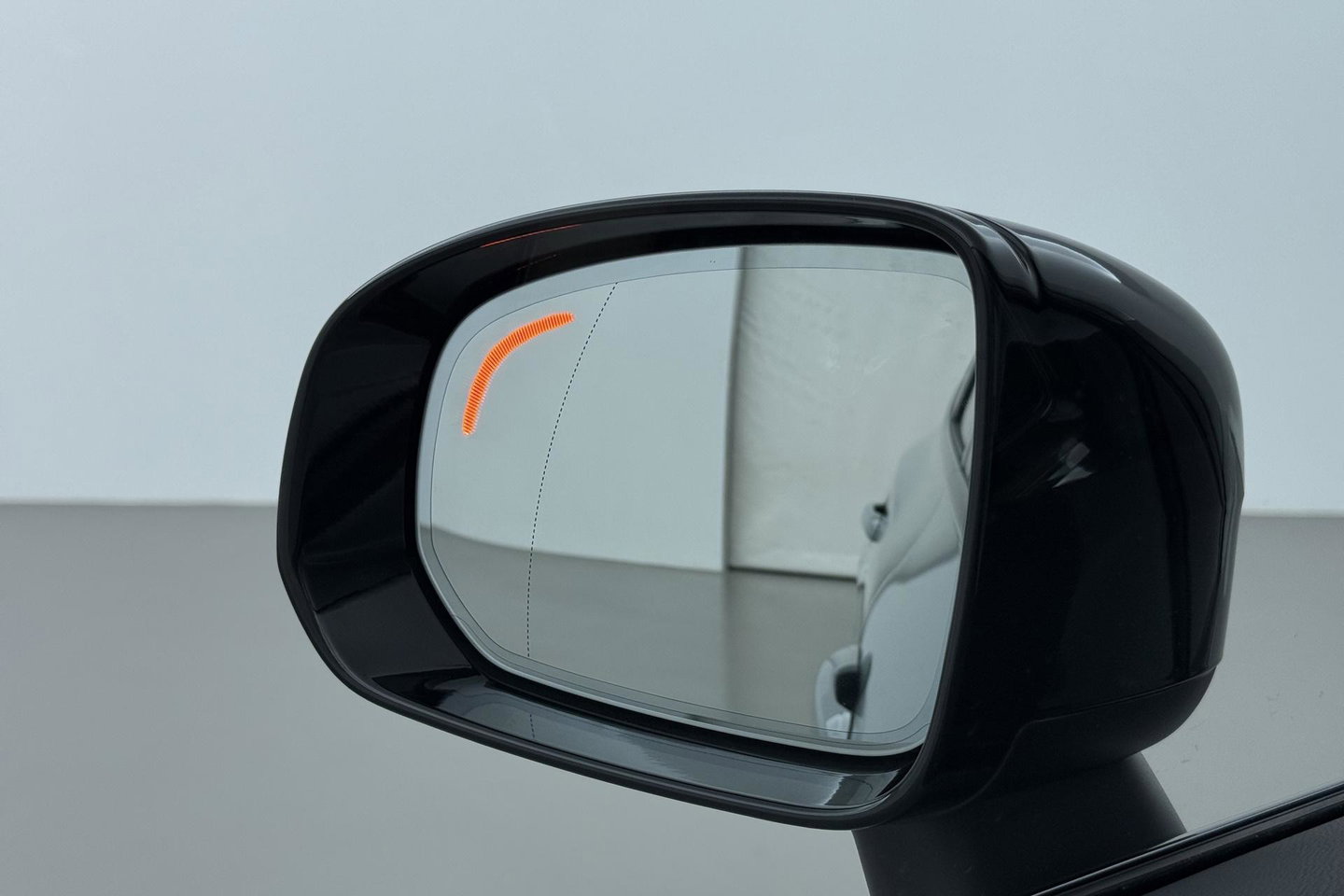 Volvo XC60 T8 Plug-in hybrid Plus Dark | ACC | Harman/Kardon | 360° Camera | Stoel+Stuurverwarming | BLIS | Memory