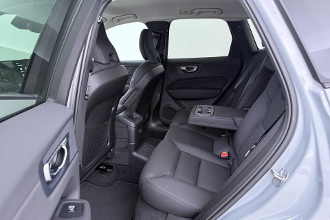 Volvo XC60 T8 Plug-in hybrid Plus Dark | ACC | Harman/Kardon | 360° Camera | Stoel+Stuurverwarming | BLIS | Memory