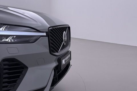 Volvo XC60 T8 Plug-in hybrid Plus Dark | ACC | Harman/Kardon | 360° Camera | Stoel+Stuurverwarming | BLIS | Memory