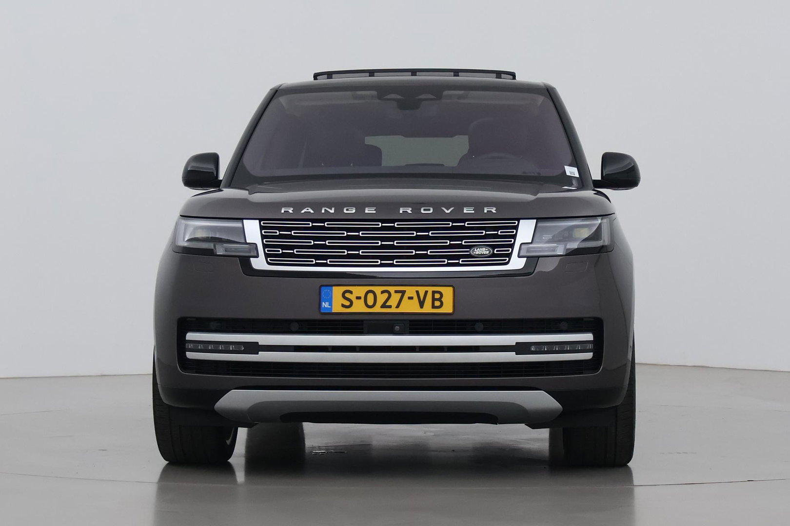 Land Rover Range Rover 3.0 D350 First Edition MHEV | ACC | Rear Seat Entertainment | Luchtvering | 23 Inch | 360° Camera | Massage | Trekhaak