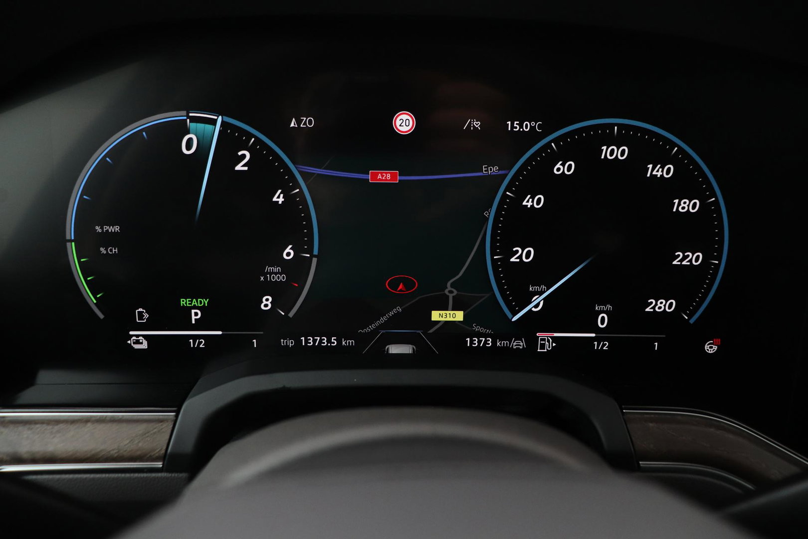 Volkswagen Touareg 3.0 TSi eHybrid 4MOTION Elegance | Luchtvering | Trekhaak | Panoramadak | Head-Up | 360 Camera | Ventilatie | Stoel+Stuurverwarming