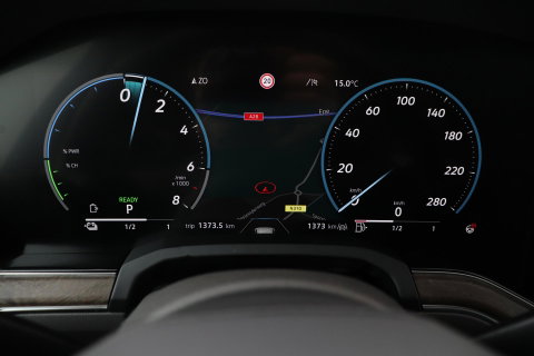 Volkswagen Touareg 3.0 TSi eHybrid 4MOTION Elegance | Luchtvering | Trekhaak | Panoramadak | Head-Up | 360 Camera | Ventilatie | Stoel+Stuurverwarming