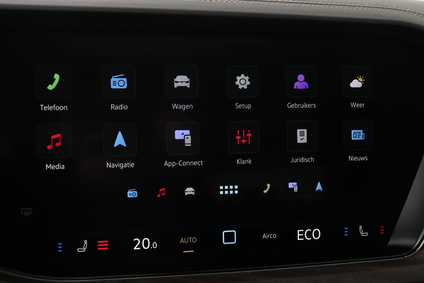Volkswagen Touareg 3.0 TSi eHybrid 4MOTION Elegance | Luchtvering | Trekhaak | Panoramadak | Head-Up | 360 Camera | Ventilatie | Stoel+Stuurverwarming
