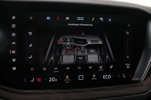 Volkswagen Touareg 3.0 TSi eHybrid 4MOTION Elegance | Luchtvering | Trekhaak | Panoramadak | Head-Up | 360 Camera | Ventilatie | Stoel+Stuurverwarming