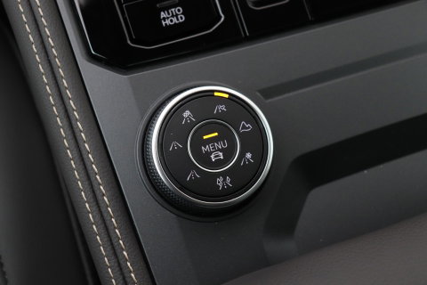Volkswagen Touareg 3.0 TSi eHybrid 4MOTION Elegance | Luchtvering | Trekhaak | Panoramadak | Head-Up | 360 Camera | Ventilatie | Stoel+Stuurverwarming