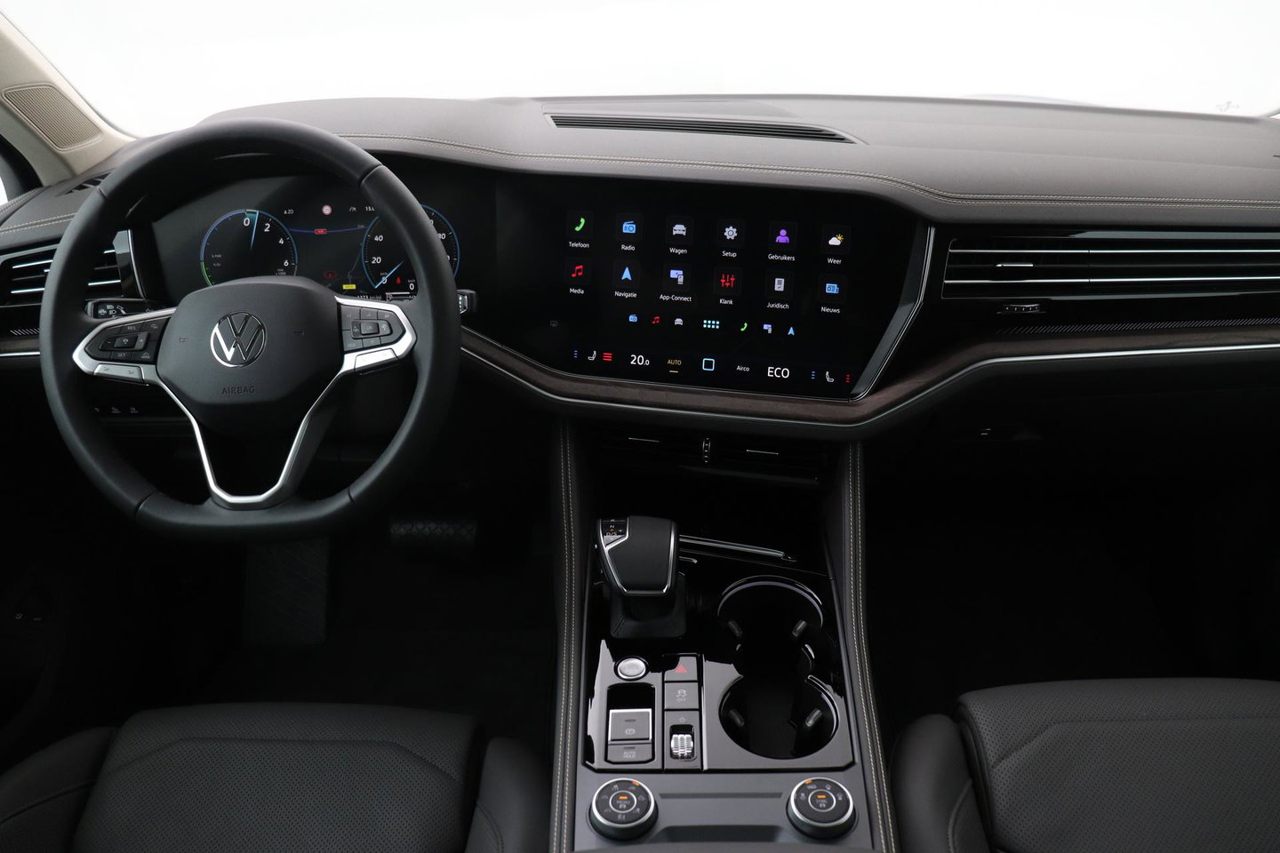 Volkswagen Touareg 3.0 TSi eHybrid 4MOTION Elegance | Luchtvering | Trekhaak | Panoramadak | Head-Up | 360 Camera | Ventilatie | Stoel+Stuurverwarming