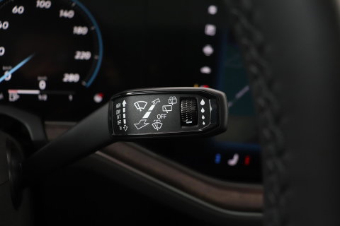 Volkswagen Touareg 3.0 TSi eHybrid 4MOTION Elegance | Luchtvering | Trekhaak | Panoramadak | Head-Up | 360 Camera | Ventilatie | Stoel+Stuurverwarming