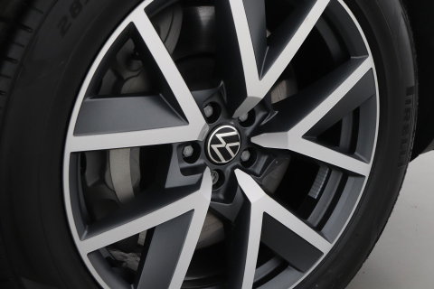Volkswagen Touareg 3.0 TSi eHybrid 4MOTION Elegance | Luchtvering | Trekhaak | Panoramadak | Head-Up | 360 Camera | Ventilatie | Stoel+Stuurverwarming