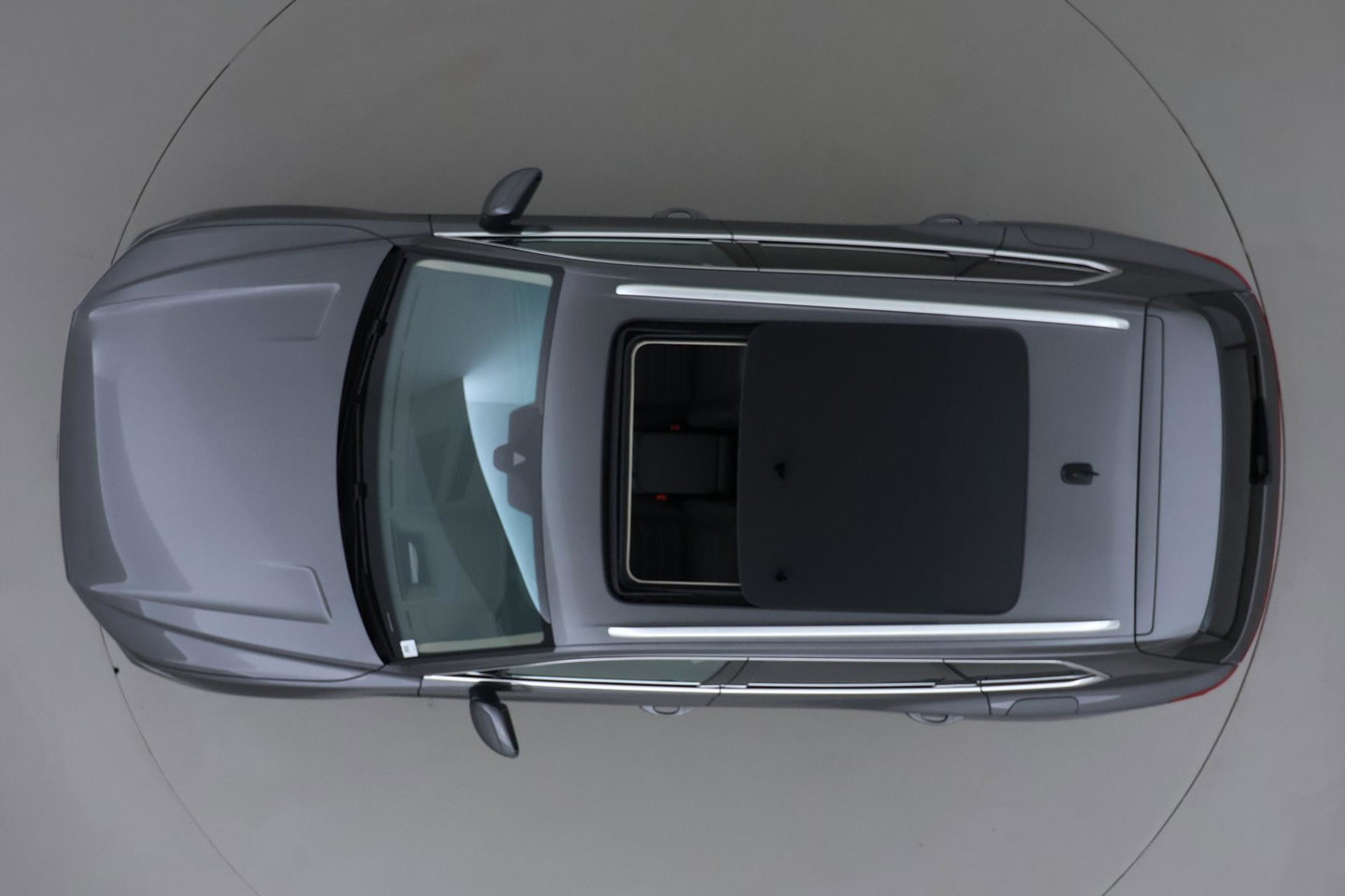 Volkswagen Touareg 3.0 TSi eHybrid 4MOTION Elegance | Luchtvering | Trekhaak | Panoramadak | Head-Up | 360 Camera | Ventilatie | Stoel+Stuurverwarming