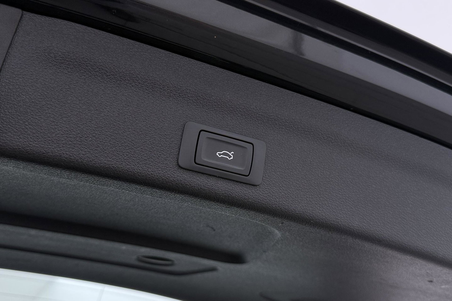 Audi A6 Avant 45 TFSI Design Pro Line Plus | ACC | Trekhaak | Stoelverwarming | Elektrische Achterklep | Navigatie | LED | 18 Inch