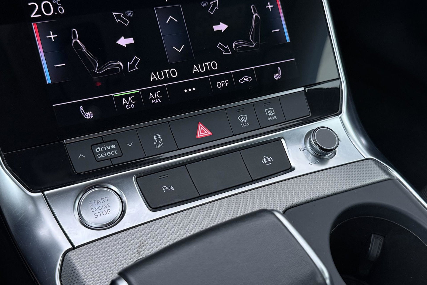 Audi A6 Avant 45 TFSI Design Pro Line Plus | ACC | Trekhaak | Stoelverwarming | Elektrische Achterklep | Navigatie | LED | 18 Inch