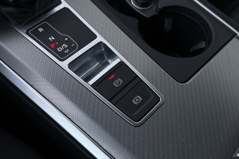 Audi A6 Avant 45 TFSI Design Pro Line Plus | ACC | Trekhaak | Stoelverwarming | Elektrische Achterklep | Navigatie | LED | 18 Inch