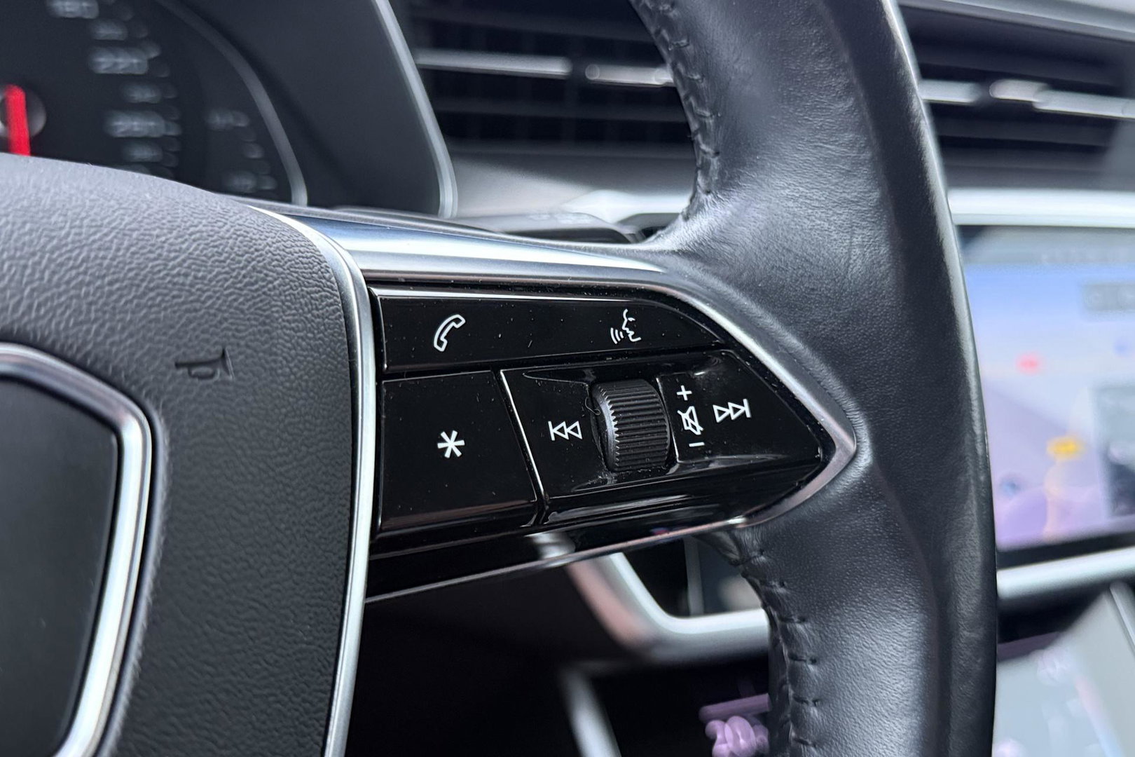 Audi A6 Avant 45 TFSI Design Pro Line Plus | ACC | Trekhaak | Stoelverwarming | Elektrische Achterklep | Navigatie | LED | 18 Inch
