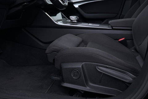 Audi A6 Avant 45 TFSI Design Pro Line Plus | ACC | Trekhaak | Stoelverwarming | Elektrische Achterklep | Navigatie | LED | 18 Inch
