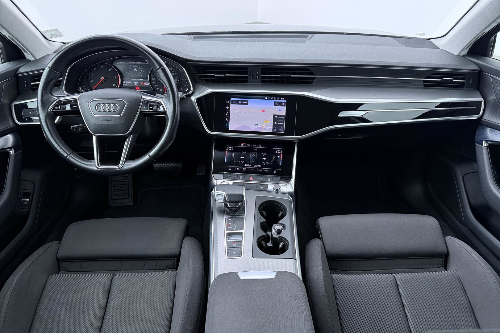 Audi A6 Avant 45 TFSI Design Pro Line Plus | ACC | Trekhaak | Stoelverwarming | Elektrische Achterklep | Navigatie | LED | 18 Inch