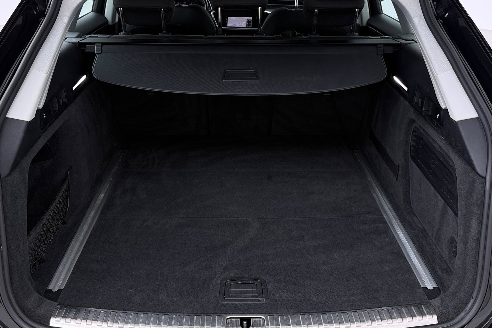 Audi A6 Avant 45 TFSI Design Pro Line Plus | ACC | Trekhaak | Stoelverwarming | Elektrische Achterklep | Navigatie | LED | 18 Inch