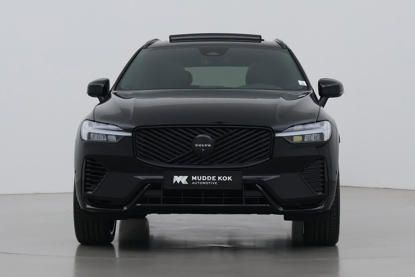 Volvo XC60 T8 Plug-in hybrid Plus Black Edition | ACC | Panoramadak | Harman/Kardon | 360° Camera | Head-Up | 21 inch