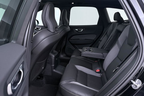 Volvo XC60 T8 Plug-in hybrid Plus Black Edition | ACC | Panoramadak | Harman/Kardon | 360° Camera | Head-Up | 21 inch