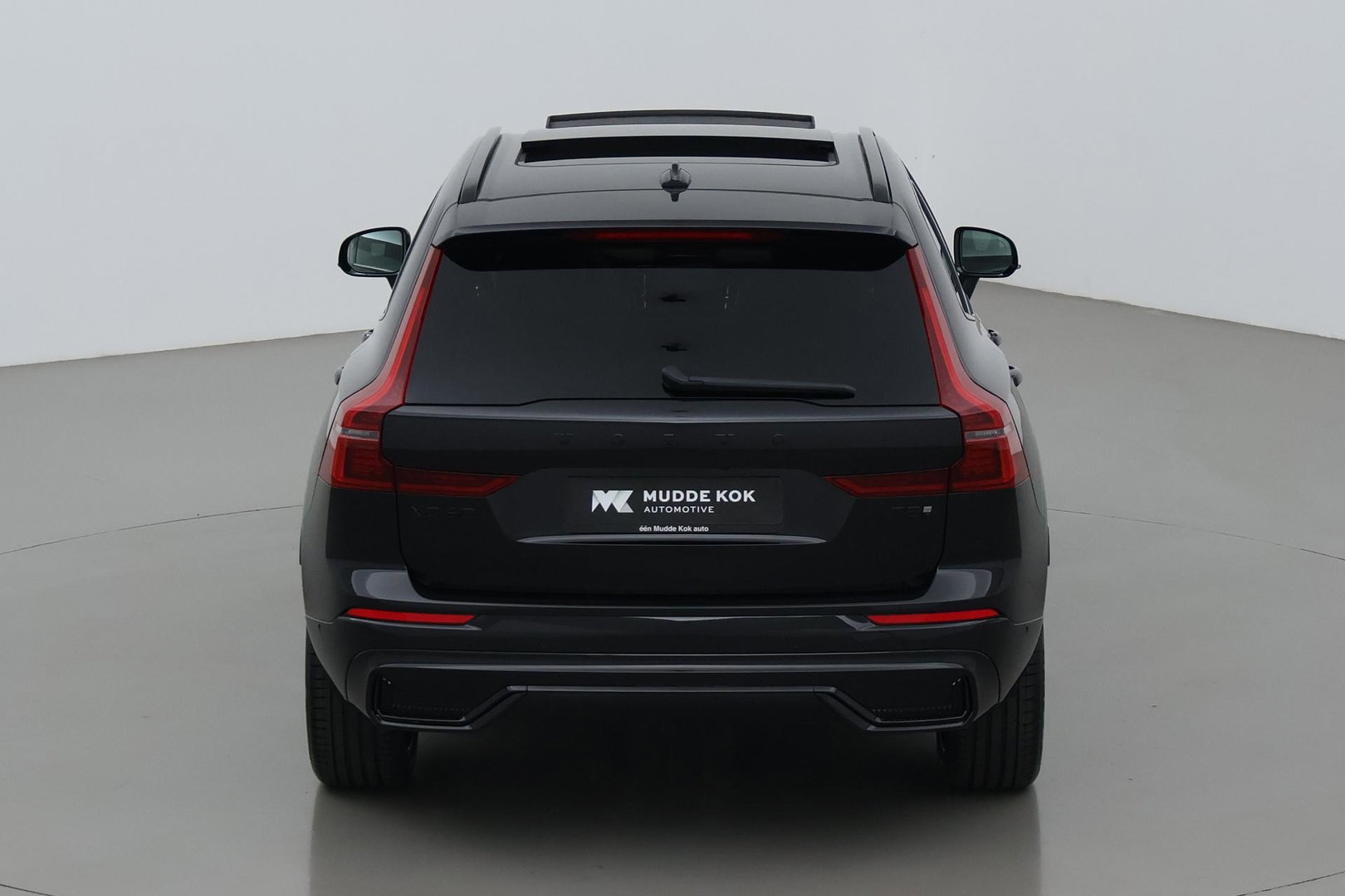 Volvo XC60 T8 Plug-in hybrid Plus Black Edition | ACC | Panoramadak | Harman/Kardon | 360° Camera | Head-Up | 21 inch
