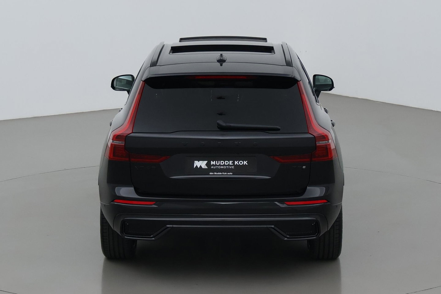 Volvo XC60 T8 Plug-in hybrid Plus Black Edition | ACC | Panoramadak | Harman/Kardon | 360° Camera | Head-Up | 21 inch