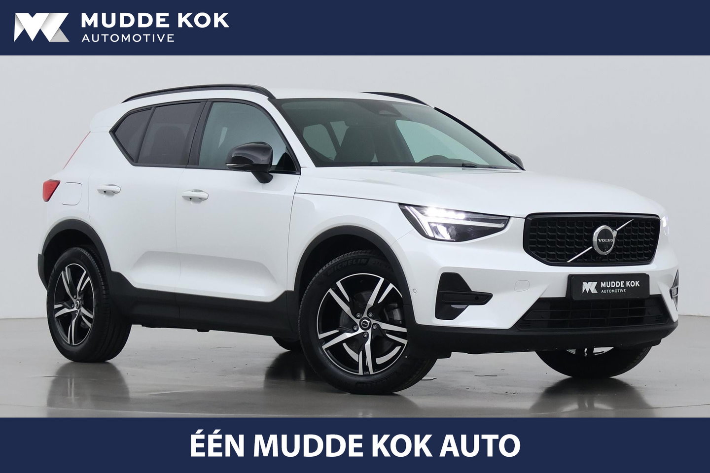 Volvo XC40 2.0 B3 Plus Dark | ACC | 360° Camera | Harman/Kardon | Memory | Stoel+Stuurverwarming | 19 Inch
