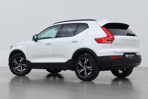Volvo XC40 2.0 B3 Plus Dark | ACC | 360° Camera | Harman/Kardon | Memory | Stoel+Stuurverwarming | 19 Inch