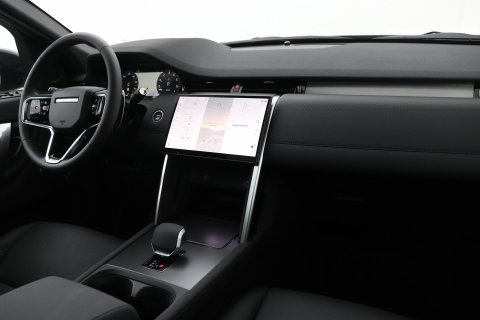Land Rover Discovery Sport P270e PHEV Dynamic SE | NIEUW! | Panoramadak | Trekhaak | ACC | Meridian | Stoel+Stuurverwarming