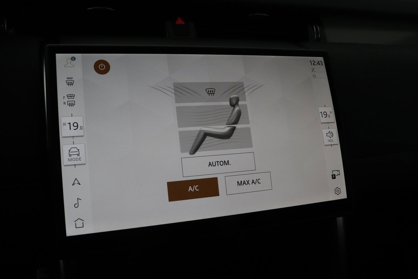 Land Rover Discovery Sport P270e PHEV Dynamic SE | NIEUW! | Panoramadak | Trekhaak | ACC | Meridian | Stoel+Stuurverwarming