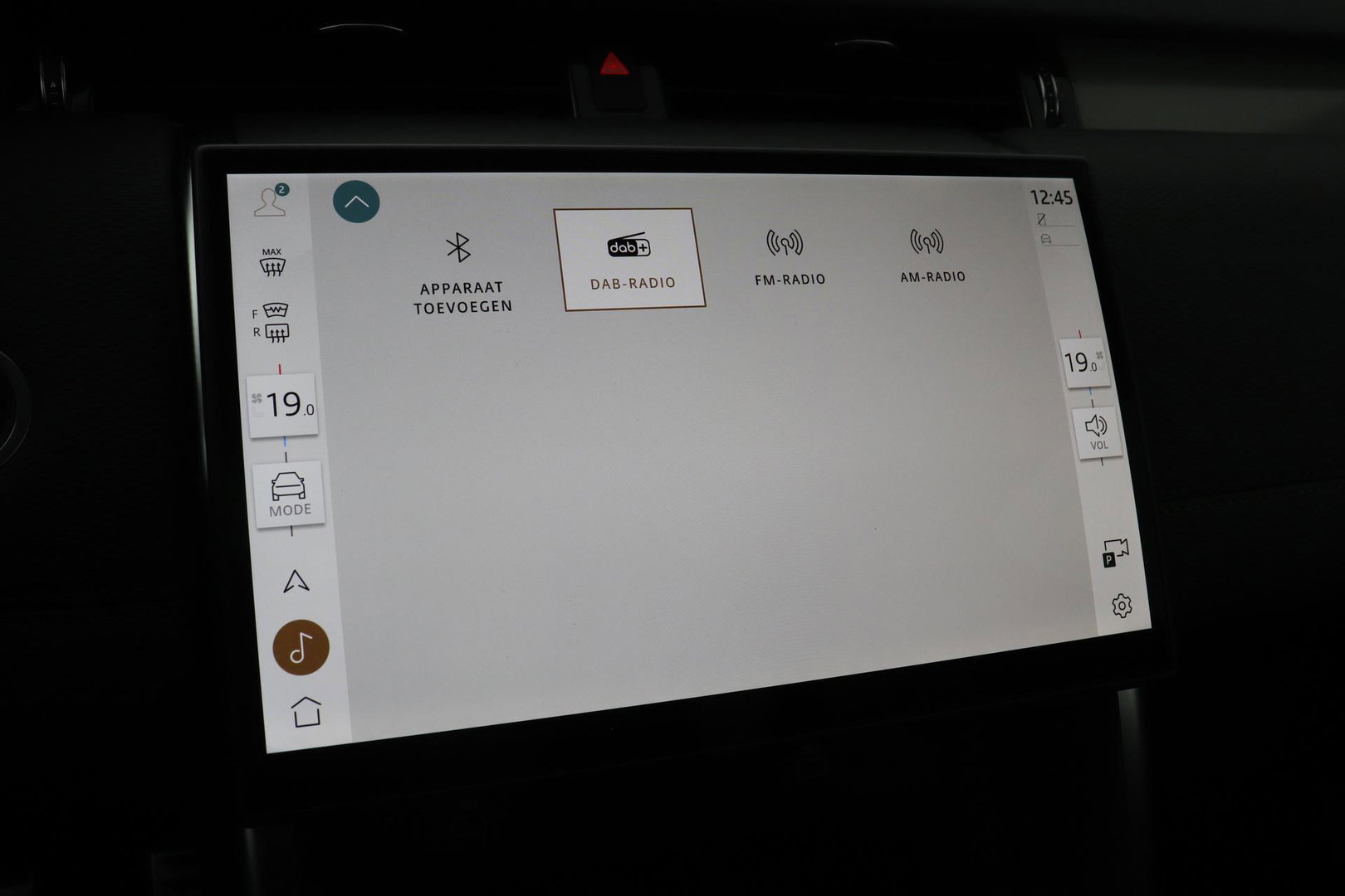 Land Rover Discovery Sport P270e PHEV Dynamic SE | NIEUW! | Panoramadak | Trekhaak | ACC | Meridian | Stoel+Stuurverwarming