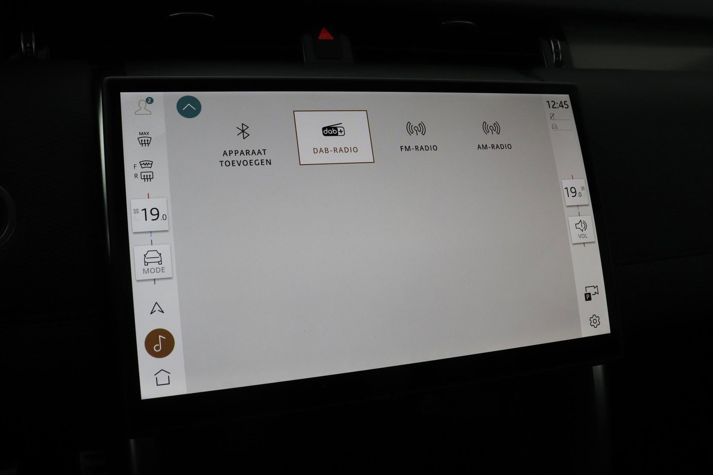 Land Rover Discovery Sport P270e PHEV Dynamic SE | NIEUW! | Panoramadak | Trekhaak | ACC | Meridian | Stoel+Stuurverwarming