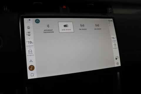 Land Rover Discovery Sport P270e PHEV Dynamic SE | NIEUW! | Panoramadak | Trekhaak | ACC | Meridian | Stoel+Stuurverwarming