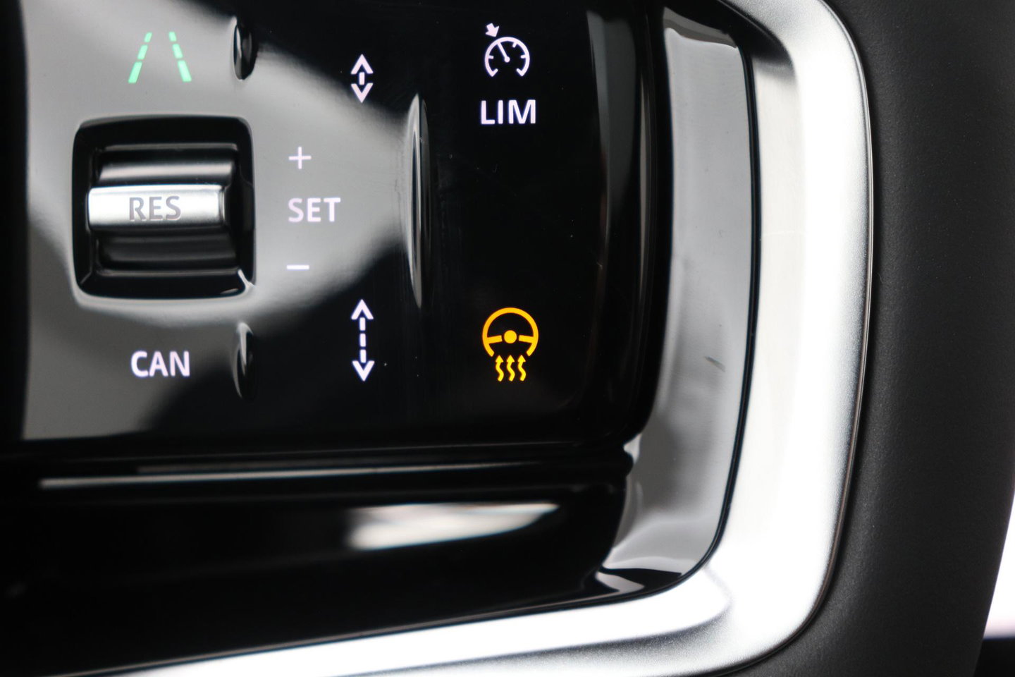 Land Rover Discovery Sport P270e PHEV Dynamic SE | NIEUW! | Panoramadak | Trekhaak | ACC | Meridian | Stoel+Stuurverwarming