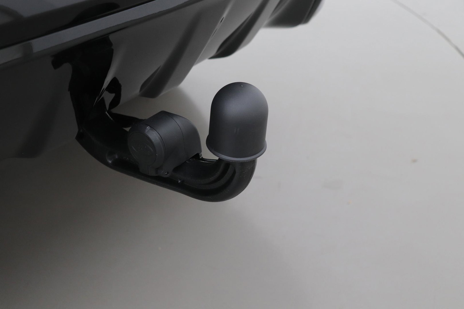 Land Rover Discovery Sport P270e PHEV Dynamic SE | NIEUW! | Panoramadak | Trekhaak | ACC | Meridian | Stoel+Stuurverwarming