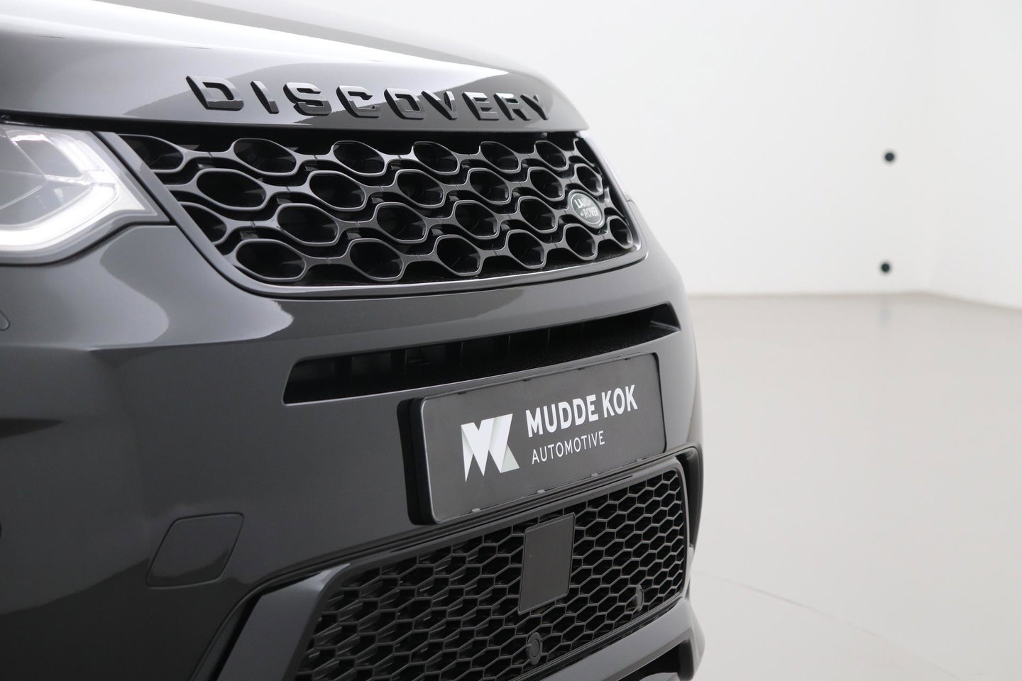 Land Rover Discovery Sport P270e PHEV Dynamic SE | NIEUW! | Panoramadak | Trekhaak | ACC | Meridian | Stoel+Stuurverwarming
