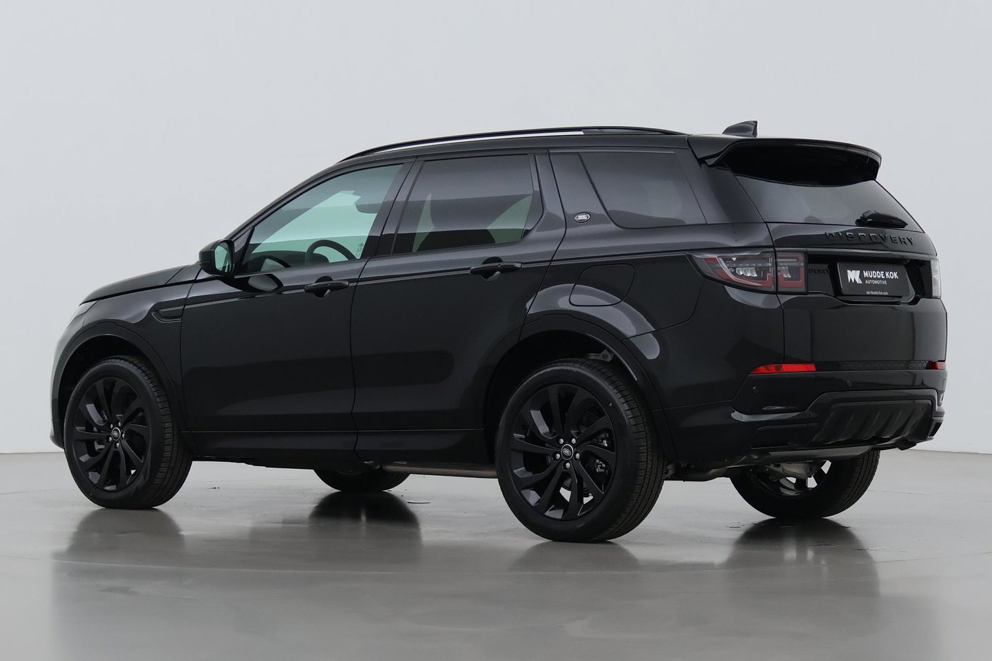Land Rover Discovery Sport P270e PHEV Dynamic SE | NIEUW! | Panoramadak | Trekhaak | ACC | Meridian | Stoel+Stuurverwarming