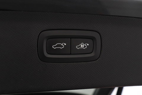 Volvo XC90 T8 Twin Engine R-Design | 7P | ACC | Panoramadak | Bowers&Wilkins | 360° Camera | Head-Up | Trekhaak
