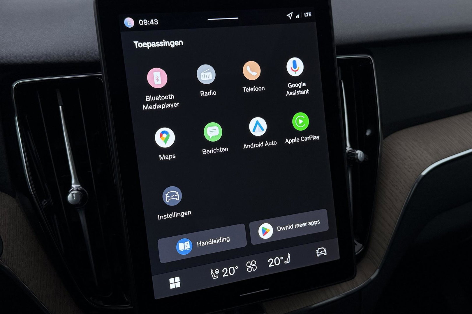 Volvo XC60 T8 Plug-in hybrid Plus Dark | FACELIFT | ACC | Panoramadak | Head-Up | Harman/Kardon | 360° Camera | BLIS