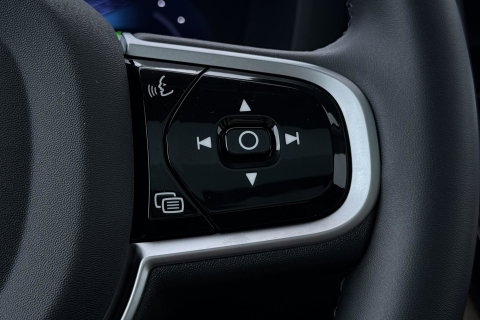 Volvo XC60 T8 Plug-in hybrid Plus Dark | FACELIFT | ACC | Panoramadak | Head-Up | Harman/Kardon | 360° Camera | BLIS