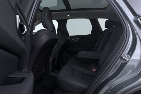 Volvo XC60 T8 Plug-in hybrid Plus Dark | FACELIFT | ACC | Panoramadak | Head-Up | Harman/Kardon | 360° Camera | BLIS