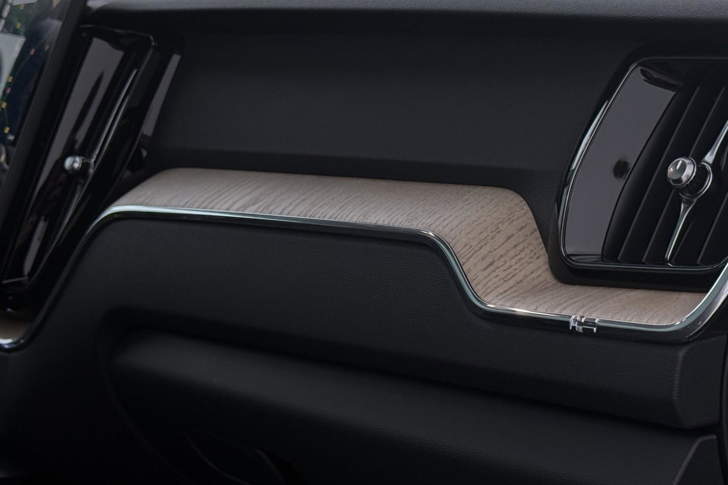 Volvo XC60 T8 Plug-in hybrid Plus Dark | FACELIFT | ACC | Panoramadak | Head-Up | Harman/Kardon | 360° Camera | BLIS