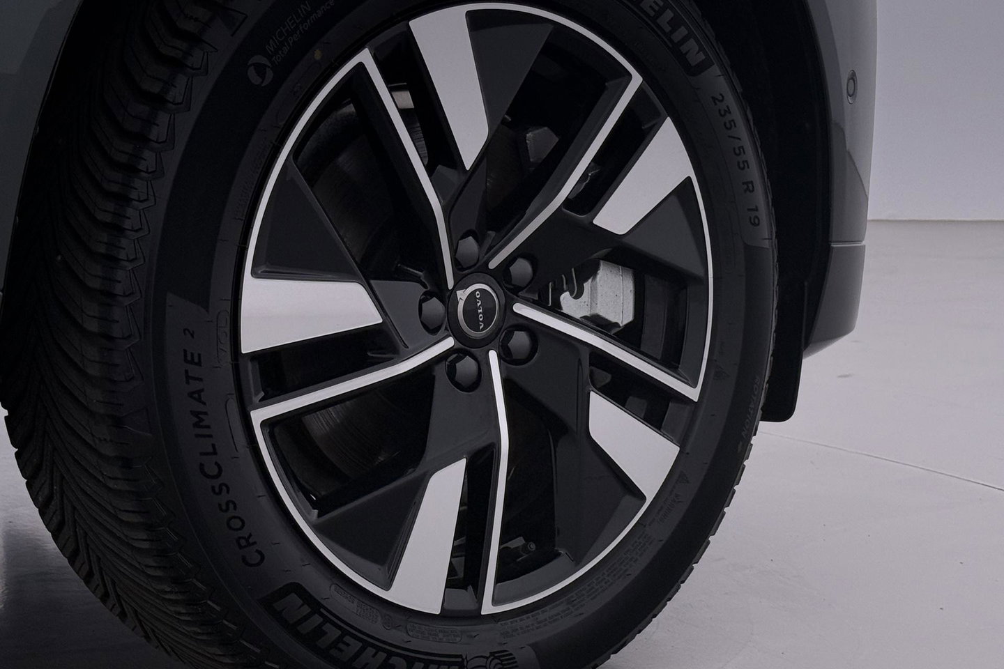 Volvo XC60 T8 Plug-in hybrid Plus Dark | FACELIFT | ACC | Panoramadak | Head-Up | Harman/Kardon | 360° Camera | BLIS