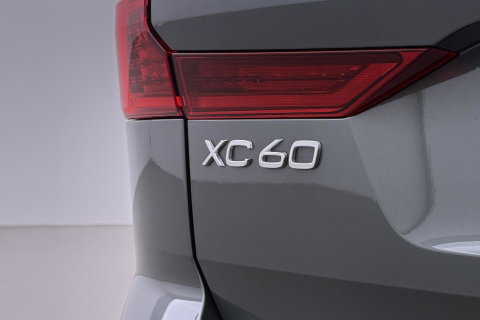 Volvo XC60 T8 Plug-in hybrid Plus Dark | FACELIFT | ACC | Panoramadak | Head-Up | Harman/Kardon | 360° Camera | BLIS